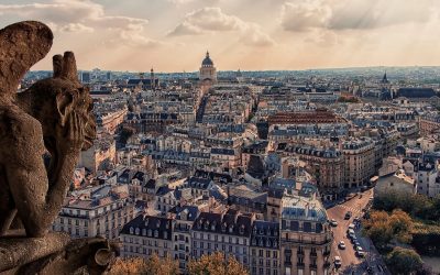 Paris Nocturne : Quand la Ville Lumière Réinvente le Spectacle